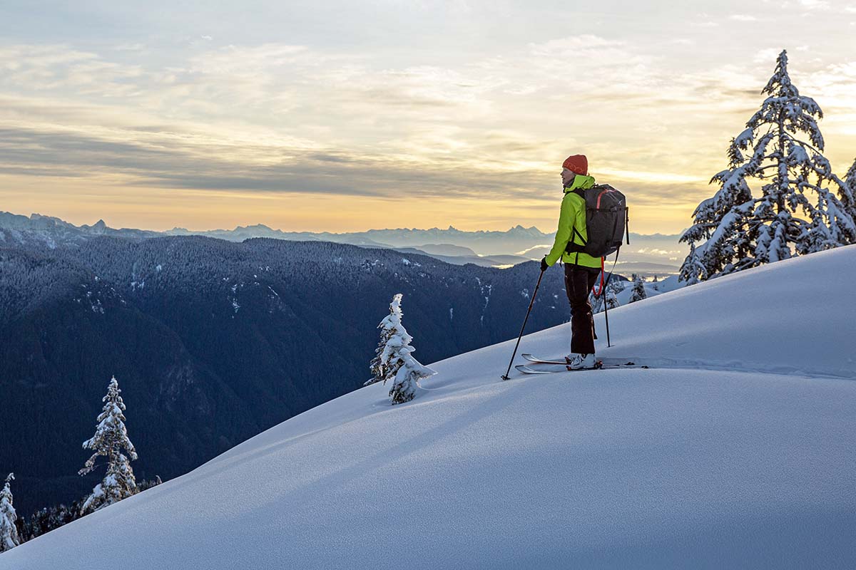 Women's ski jacket (backcountry skiing in the Patagonia SnowDrifter)