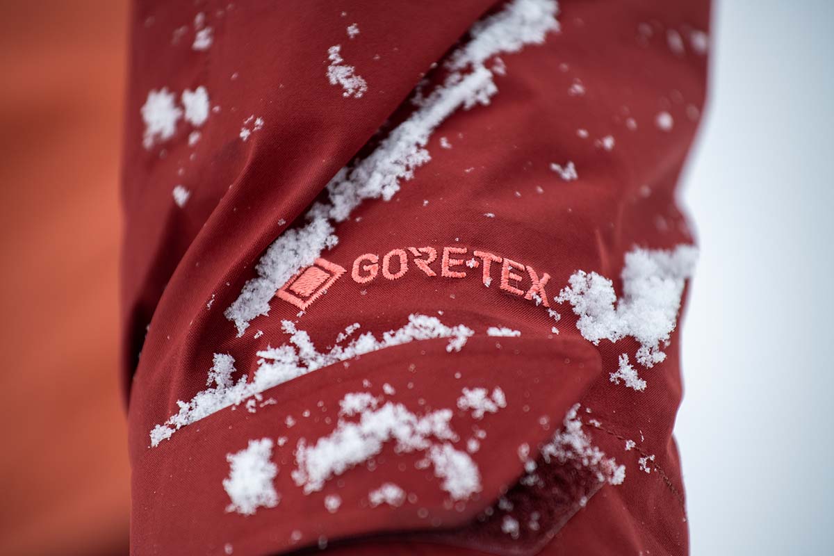 Women's ski jacket (Gore-Tex waterproofing label on OR Tungsten)