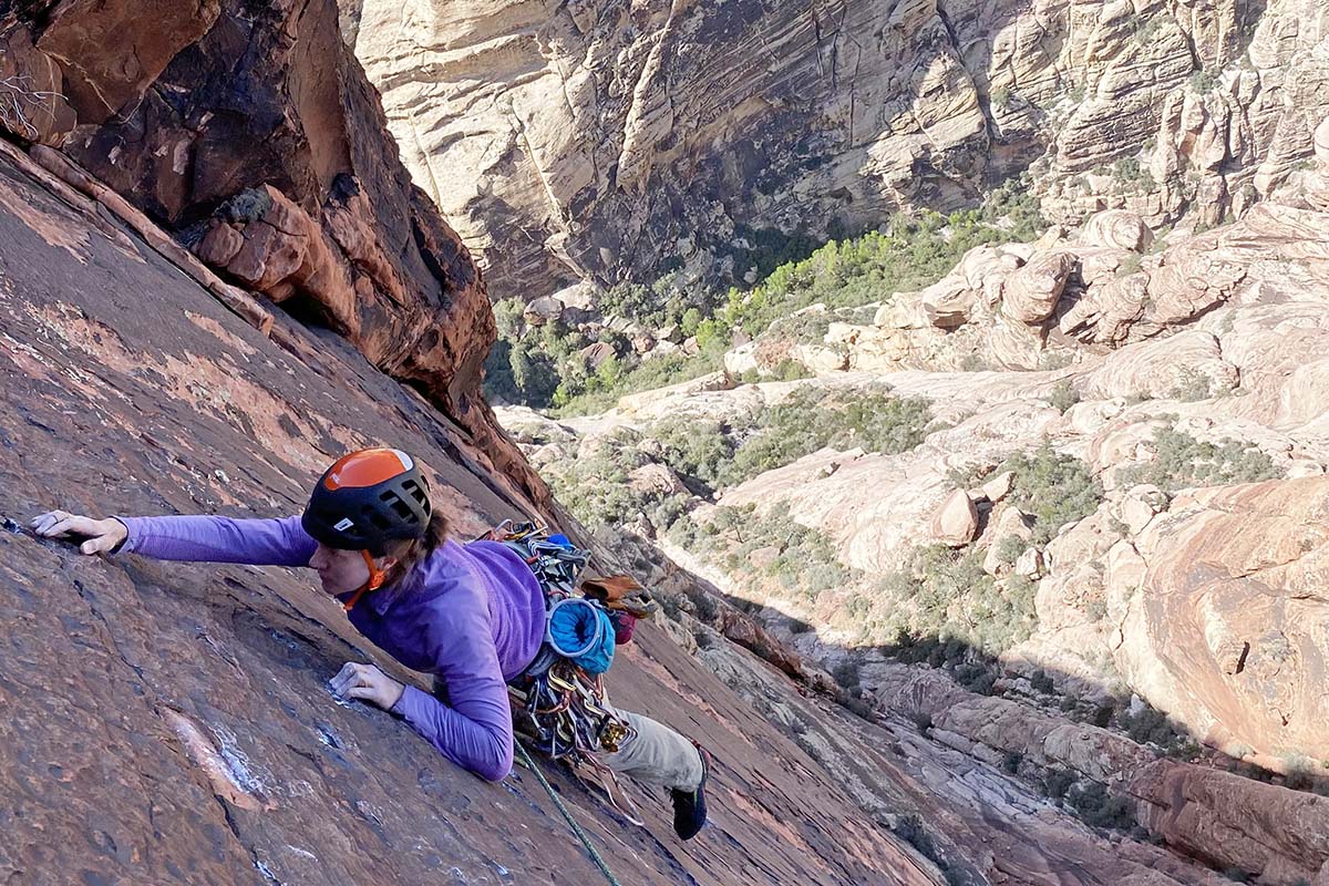 Rock climbing in the Patagonia Nano-Air Light Hybrid synthetic jacket