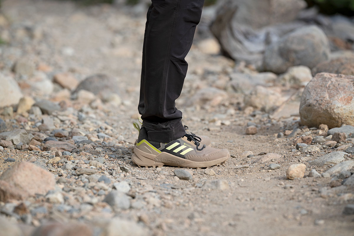 Ruina baños estante Adidas Terrex Swift R3 GTX Hiking Shoe Review | Switchback Travel