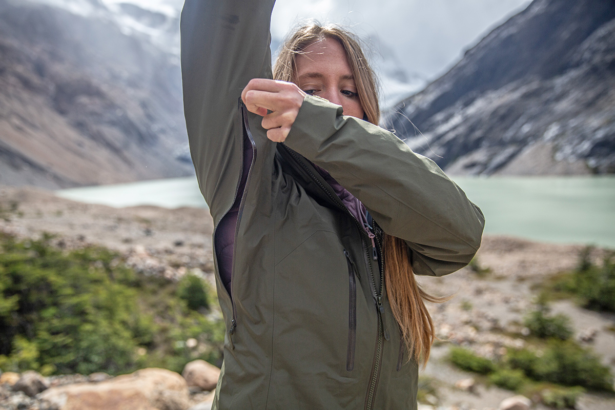 Gear Review by Kelly: Arc'teryx Alpha SL Hybrid Jacket in Long