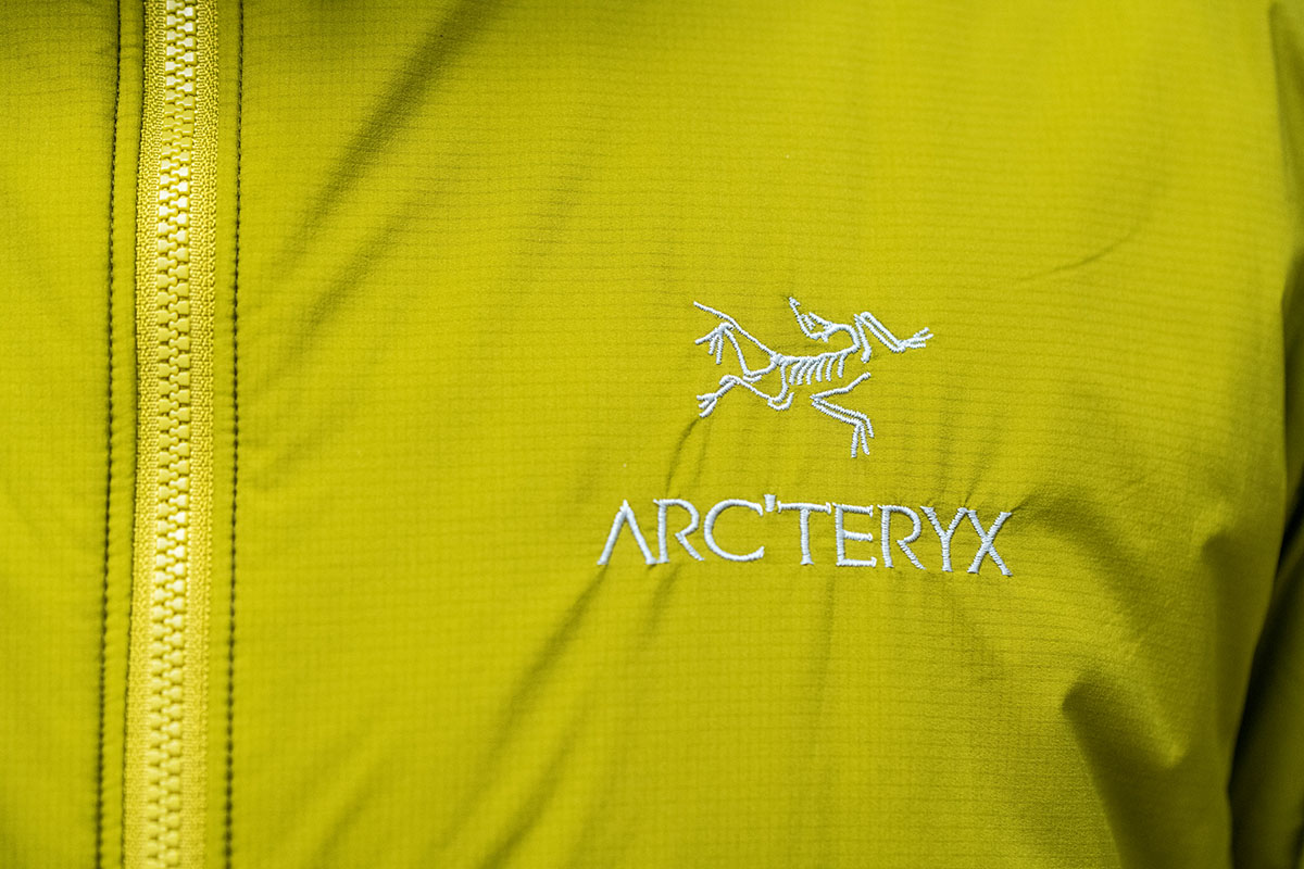 Arc'teryx Atom LT Hoody (closeup of logo)
