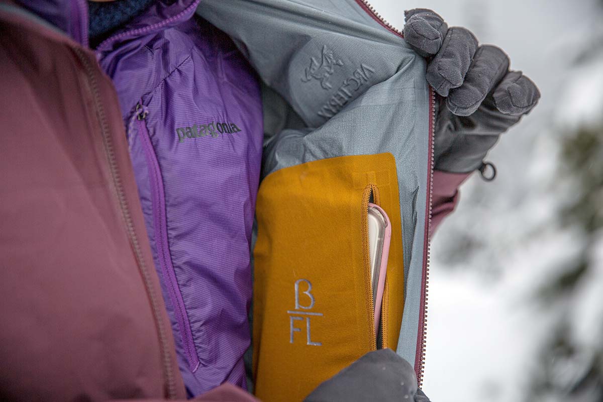 Putting phone in interior chest pocket (Arc'teryx Beta FL hardshell jacket)