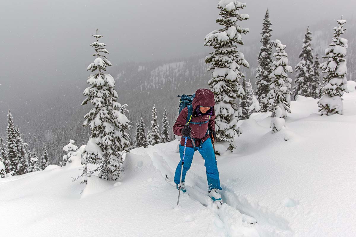 Skinning in falling snow (Arc'teryx Beta FL hardshell jacket)