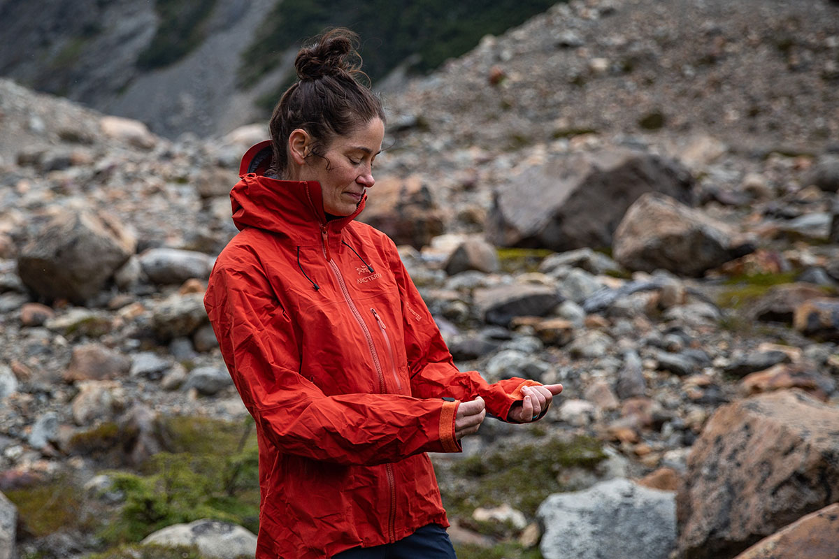 Arc'teryx Beta SV Jacket (adjusting cuffs)