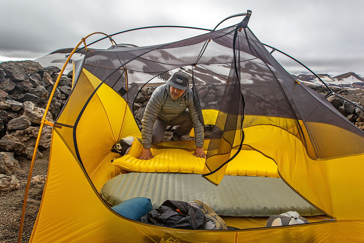 Arc'teryx Cerium Hybrid Hoody (setting up camp)