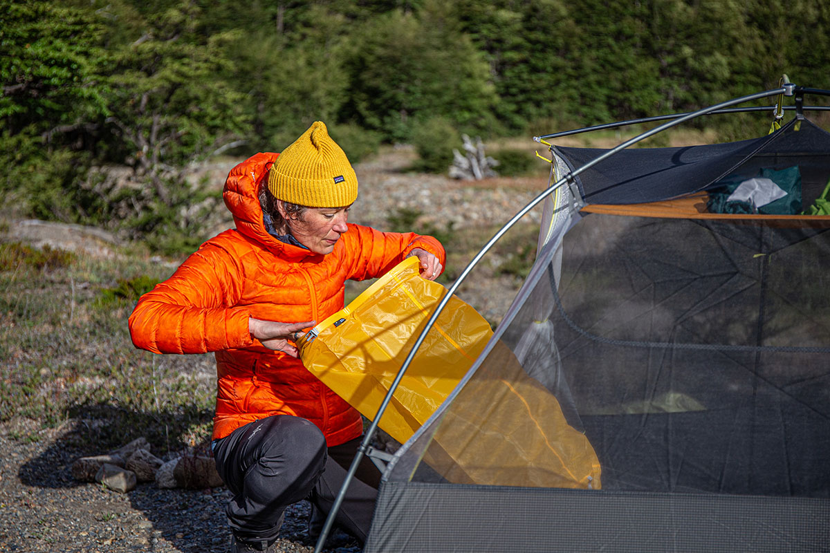 Arc'teryx Cerium SV Hoody (blowing into stuff sack)