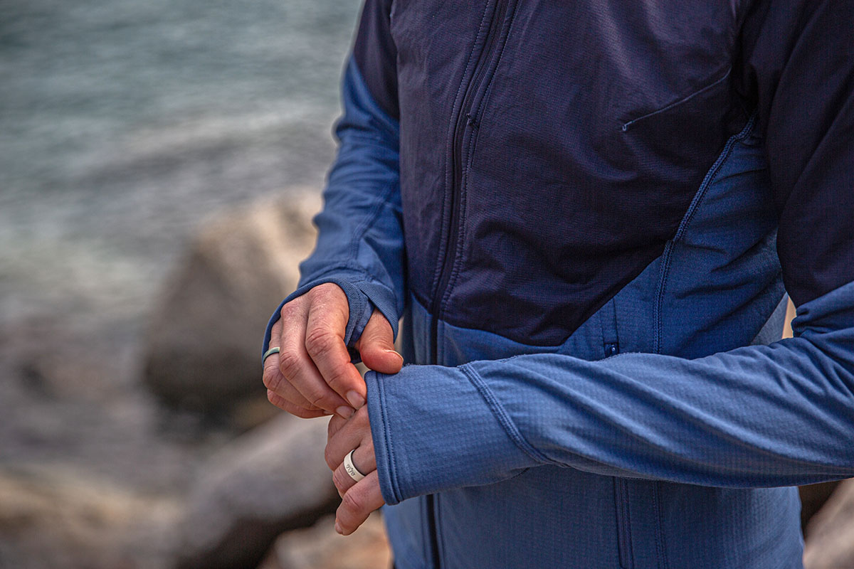 Arc'teryx Delta Hybrid Hoody (thumb loops)