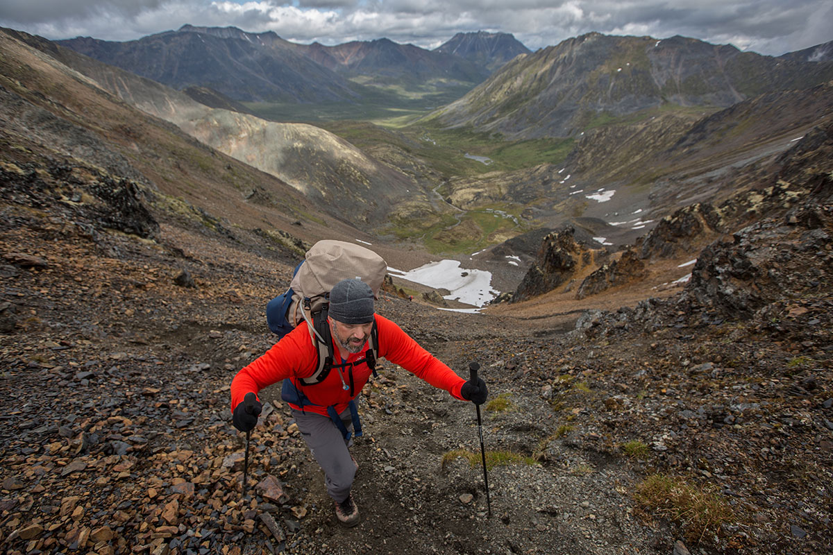 Arc'teryx Delta MX Hoody (hiking uphill 2)