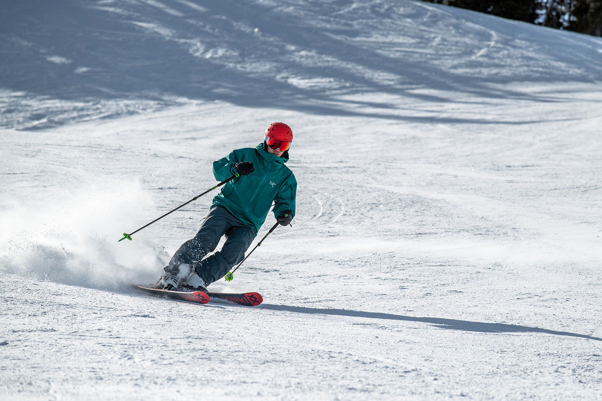 Arc'teryx Sabre AR ski jacket (skiing downhill)