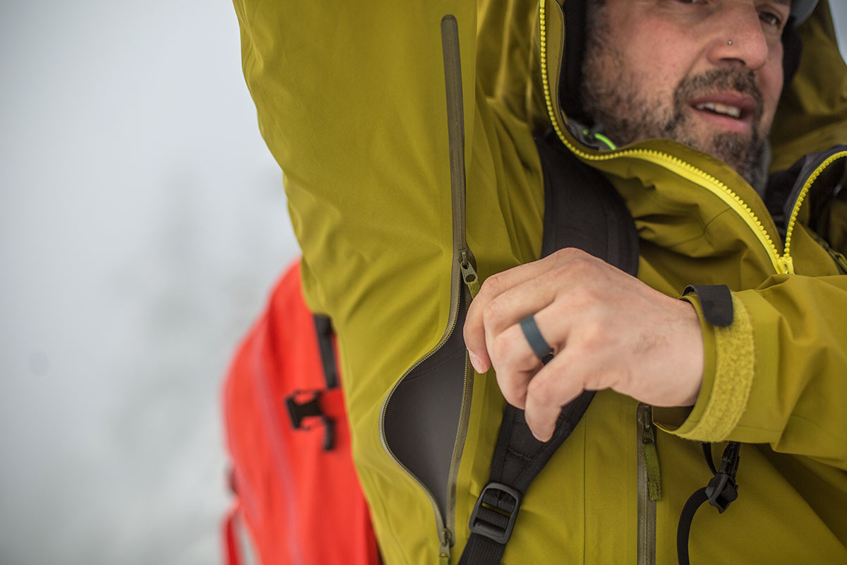 Arc'teryx Sidewinder (pit zips)