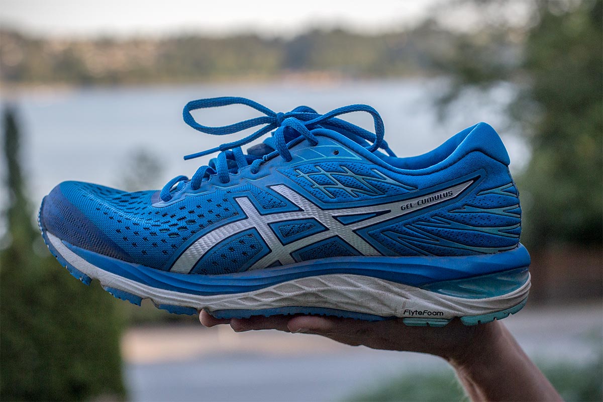 asics cumulus running shoes review