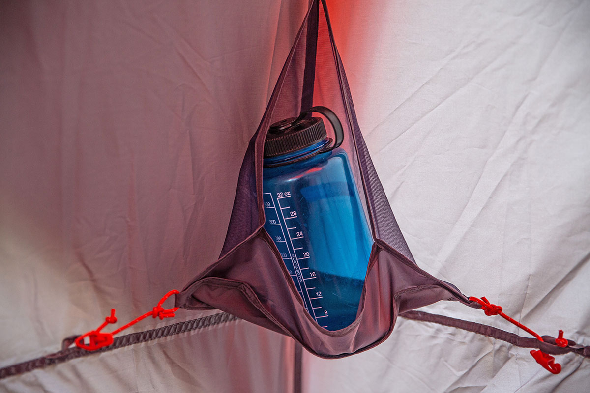 Big Agnes Big House 6 camping tent (water bottle in corner pocket)