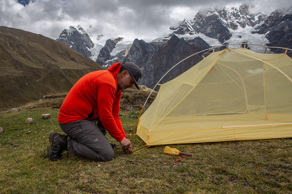 Big Agnes Tiger Wall UL3 mtnGLO Solution Dye tent (staking out tent)