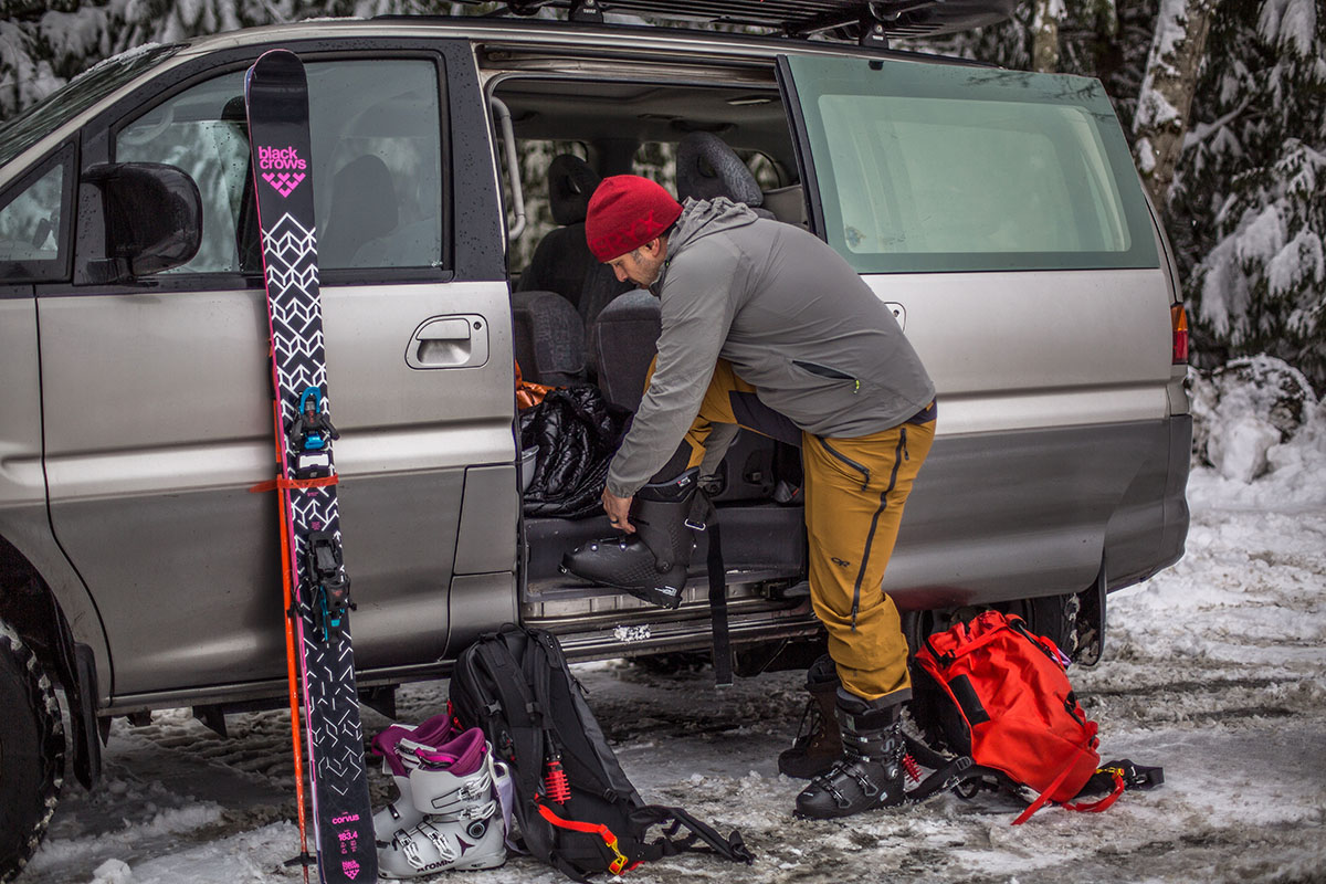 Black Crows Corvus skis (gearing up)