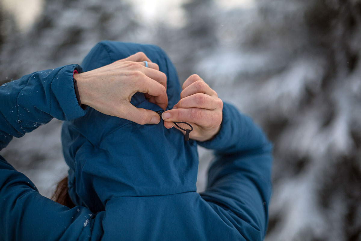 Black Diamond First Light Stretch Hoody (adjusting hood)