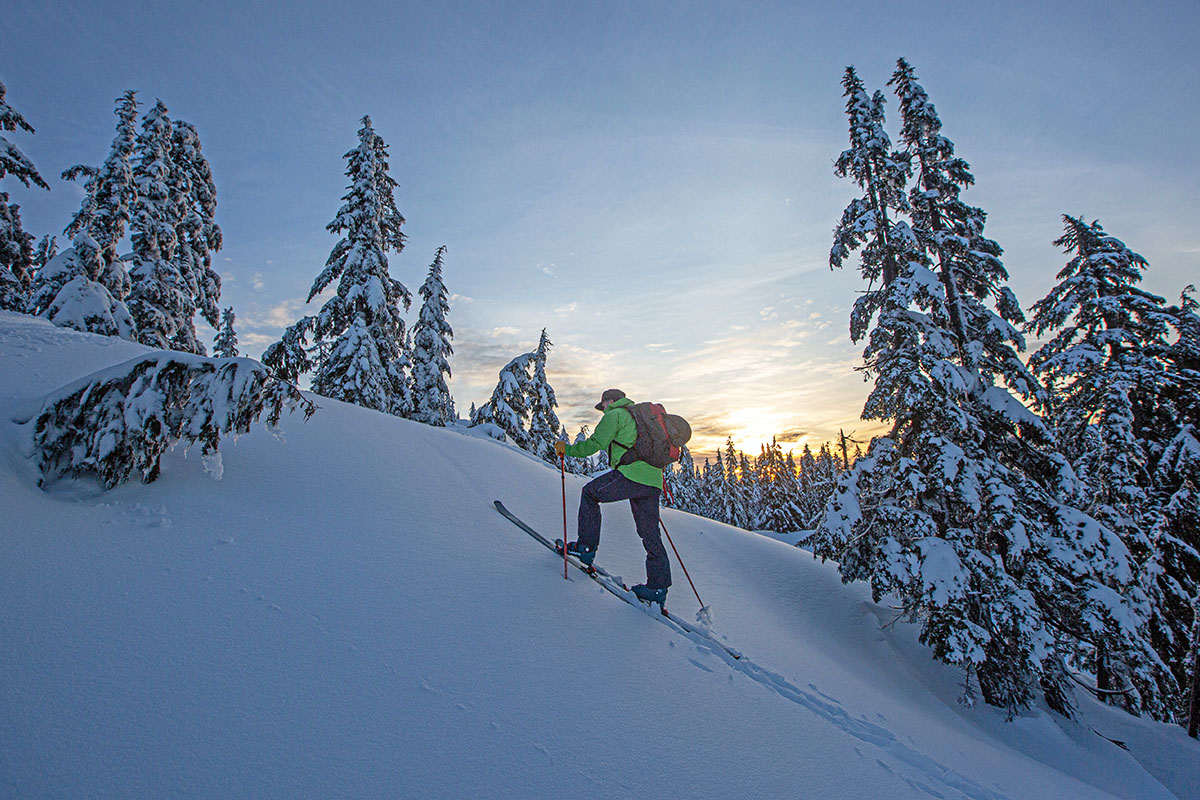 Black Diamond JetForce Pro 25 (skinning up steep slope)