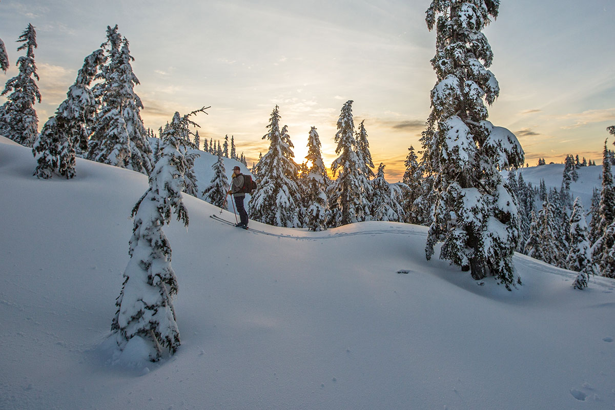 Black Diamond JetForce Pro 25 (touring in fresh powder)