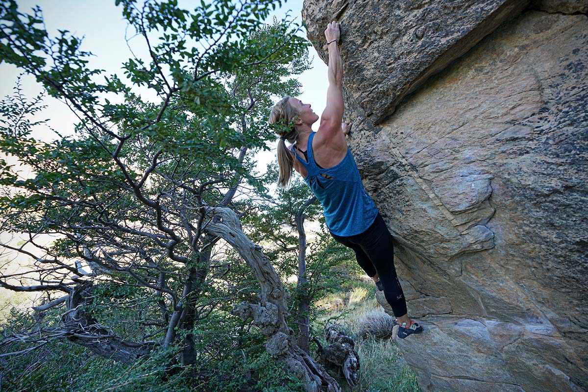 Butora Acro (bouldering)