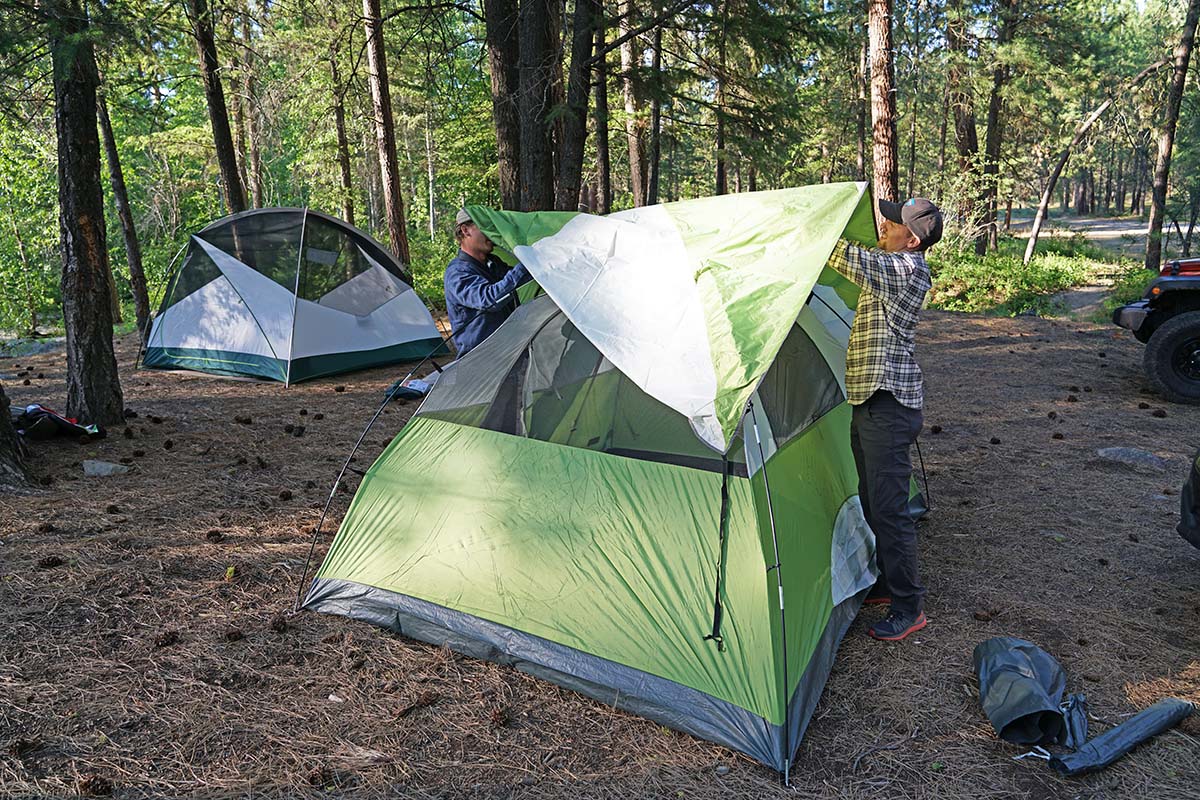 Coleman Sundome 6 Tent (setup)