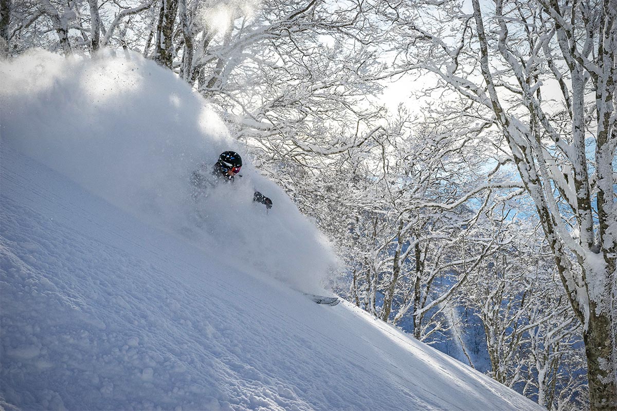 Flylow Gear Quantum Pro Jacket (riding through powder)