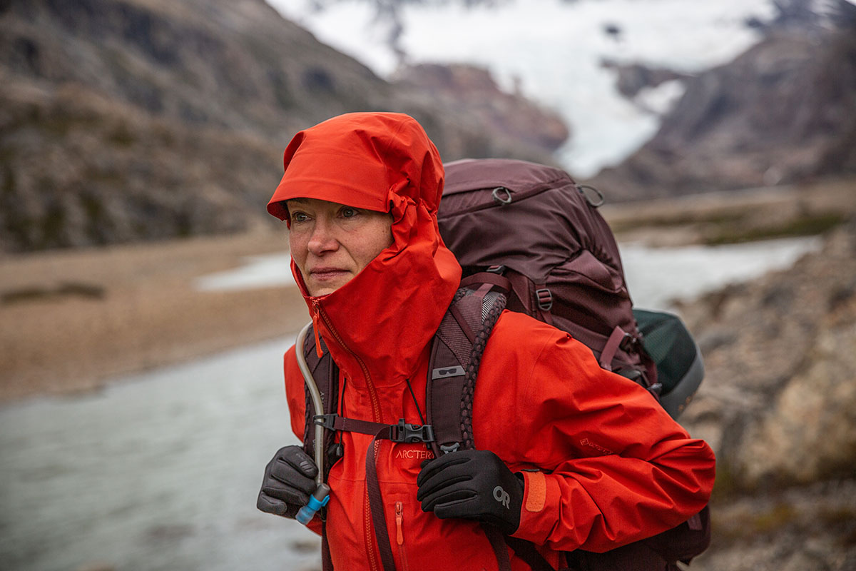 Gregory Deva 70 backpack (closeup with pack on)