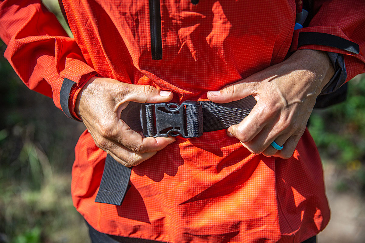 Hyperlite Mountain Gear Daybreak daypack (hipbelt closeup)