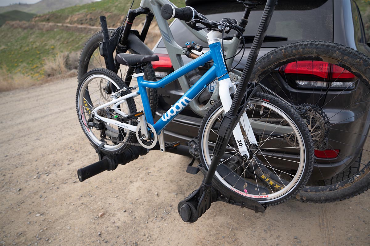 Kuat Transfer V2 hitch bike rack (kids bike loaded)