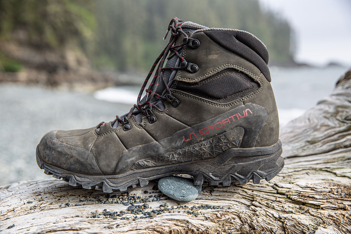 La Sportiva Nucleo High II GTX (closeup from side)