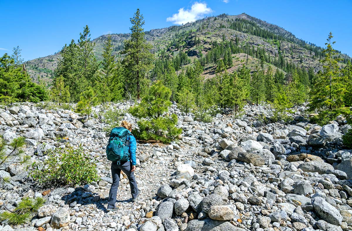 Hiking through riverbed (La Sportiva Ultra Raptor II)