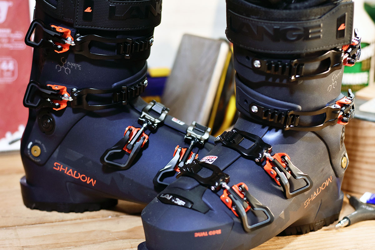 Lange Shadow 130 LV ski boot (side by side)