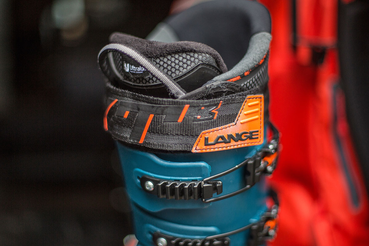 Lange XT3 ski boot (upper closure system and tongue)