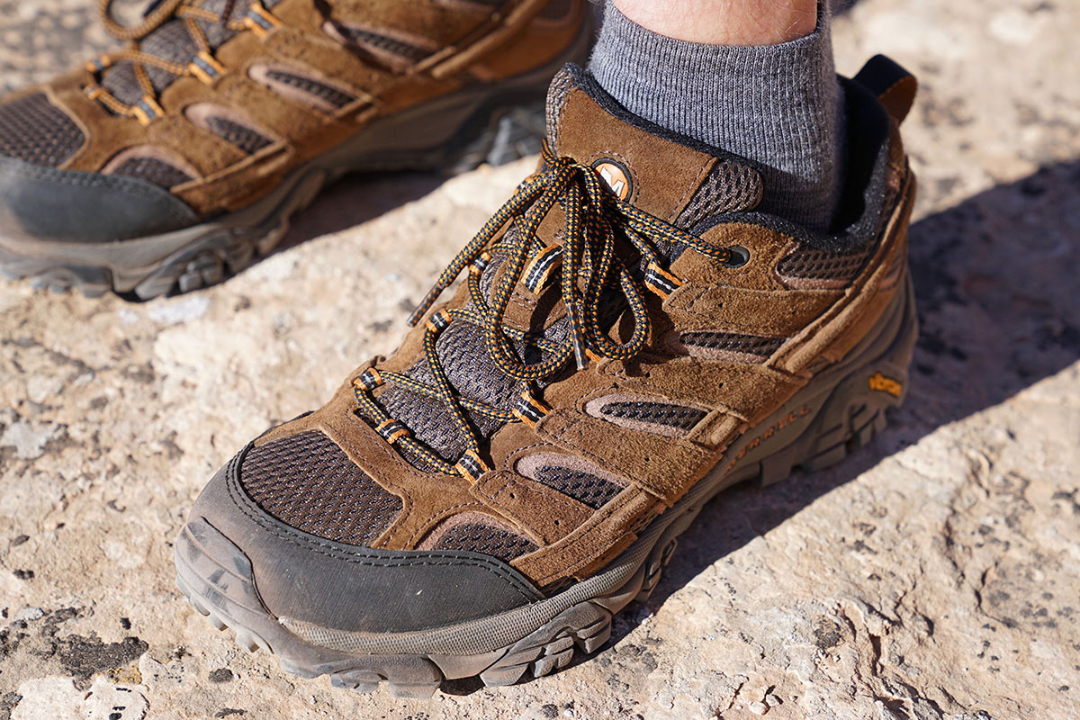 merrell moab 2 weight