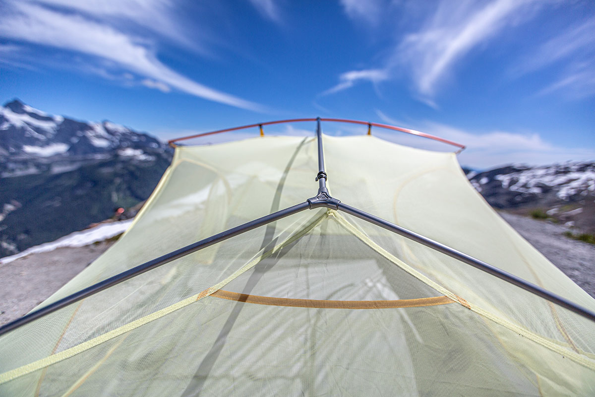 Nemo Aurora 3P tent (closeup of poles)