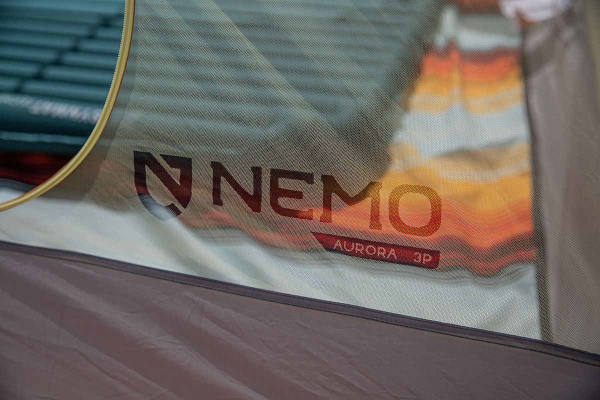 Nemo Aurora 3P tent (logo closeup)