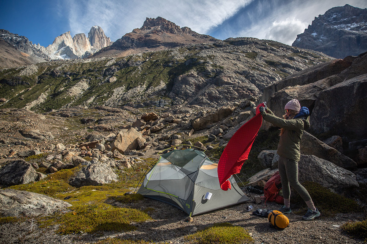 Nemo Dagger OSMO 2P backpacking tent (setting up campsite)