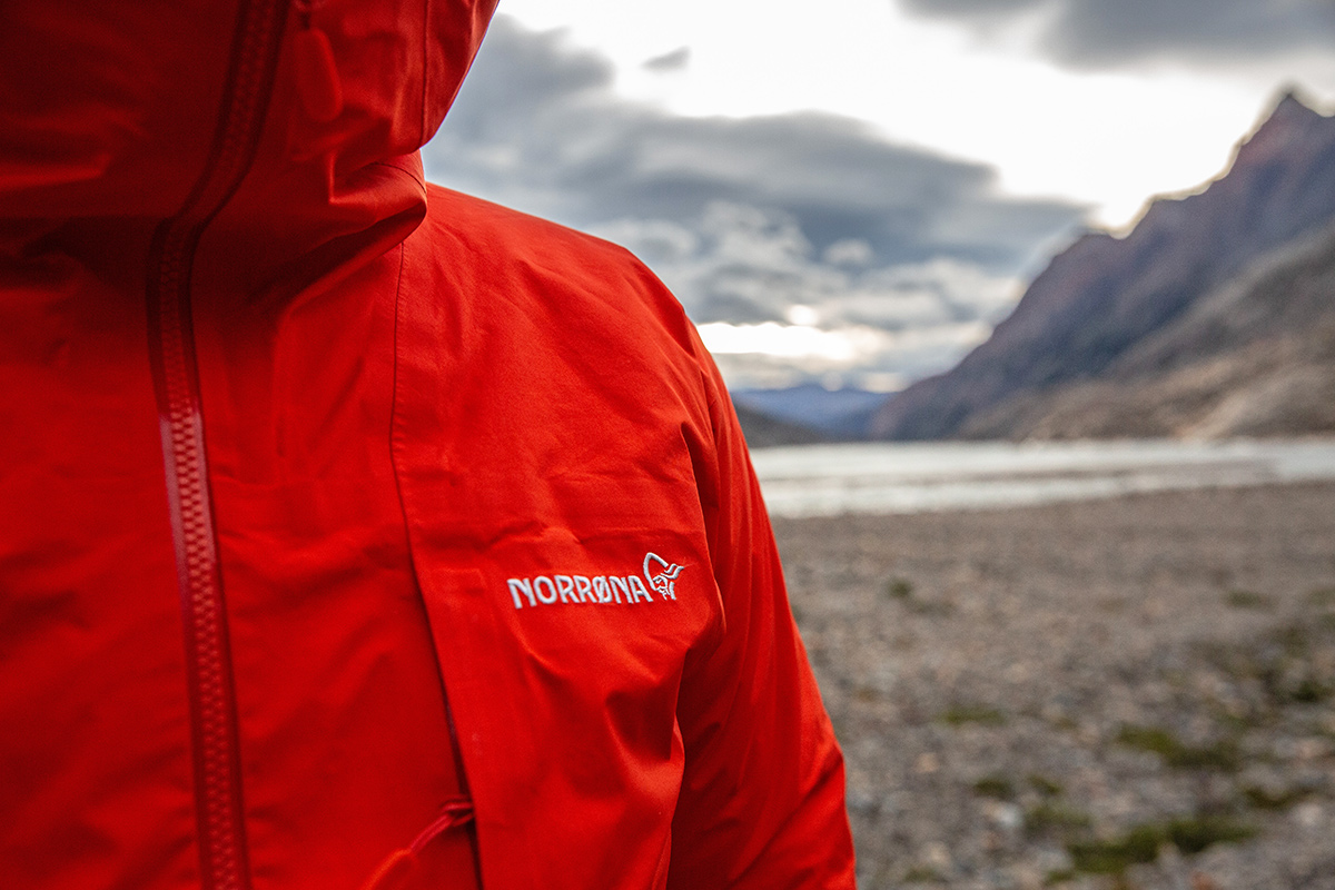 buket hastighed Mindst Norrøna Trollveggen Gore-Tex Pro Light Jacket Review | Switchback Travel