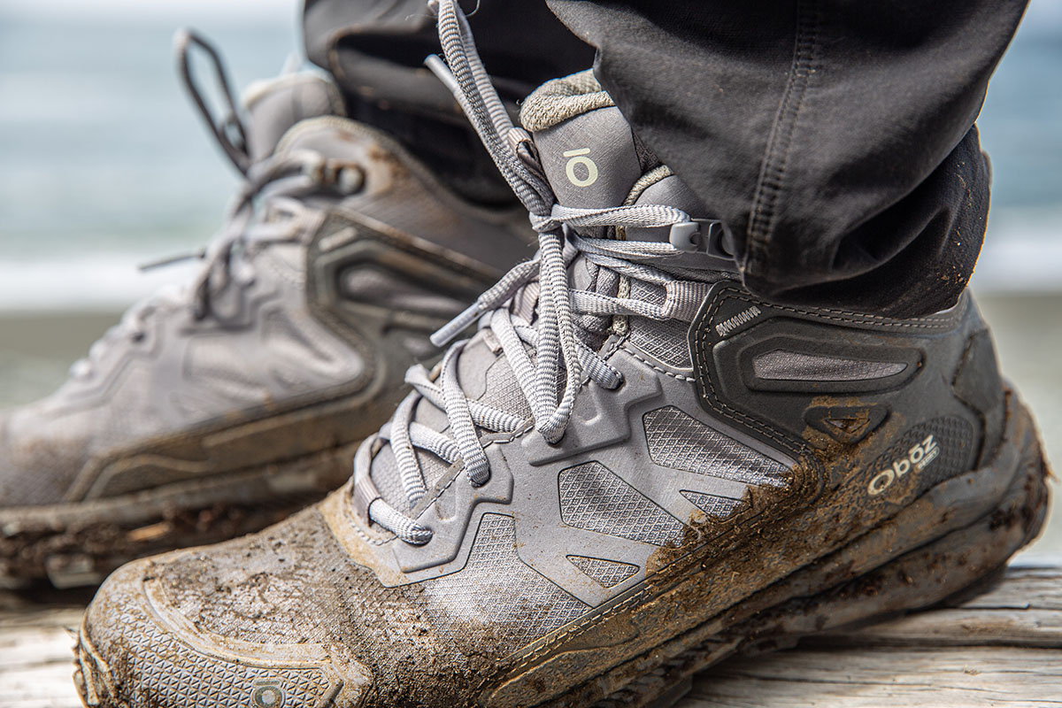 Oboz Katabatic Mid Waterproof hiking boot (closeup from side)