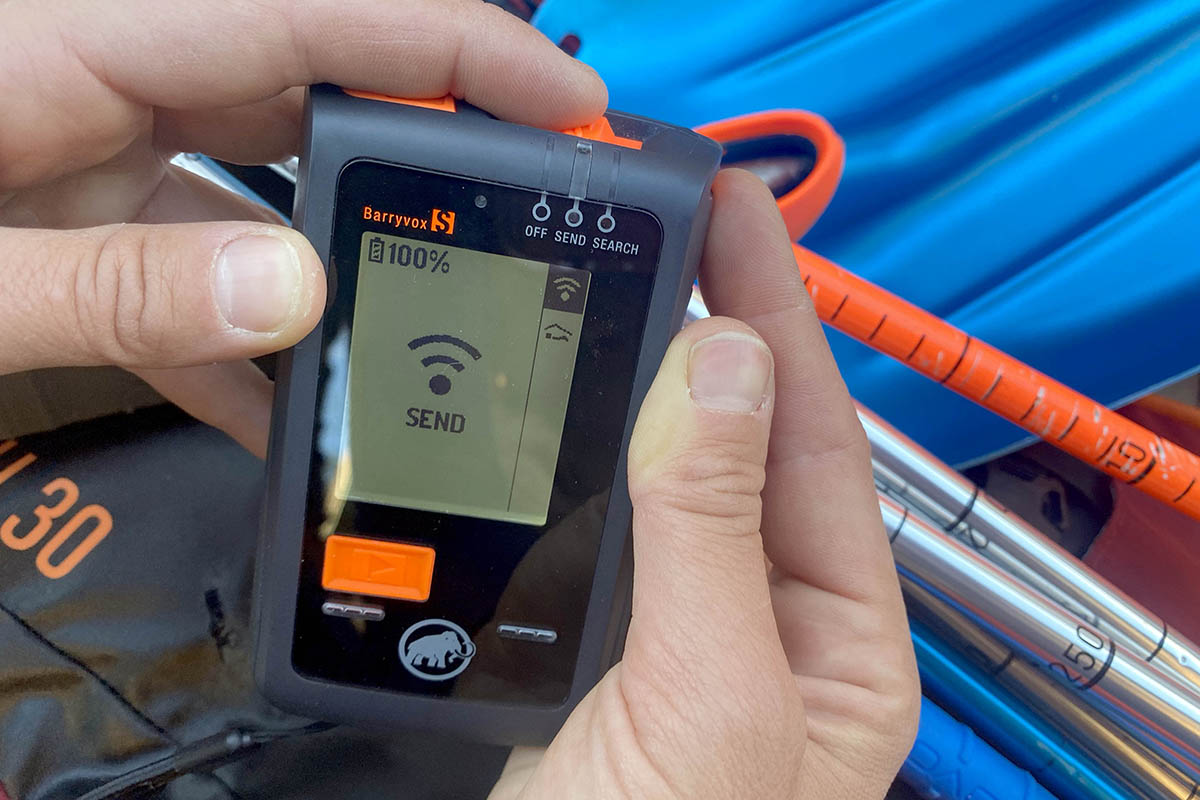 Mammut Barryvox S avalanche beacon (battery and send mode)