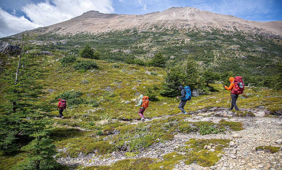 Osprey Atmos AG LT 65 backpack (group hiking on trail)