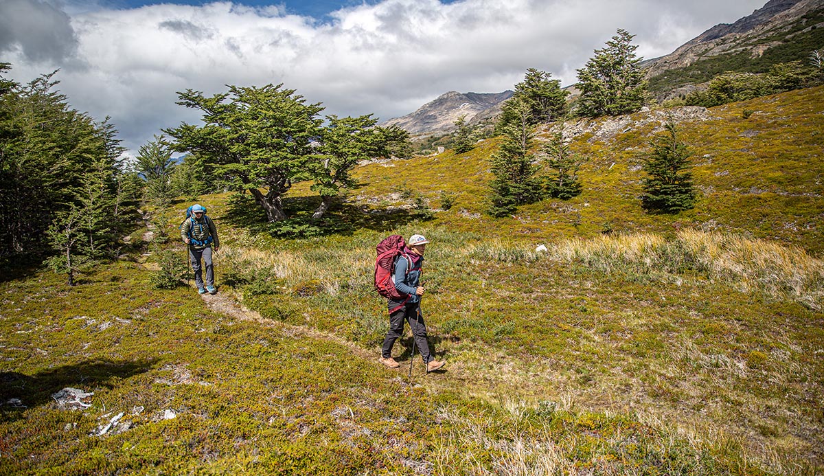 Osprey Atmos AG LT 65 backpack (hiking with Aura AG LT 65)