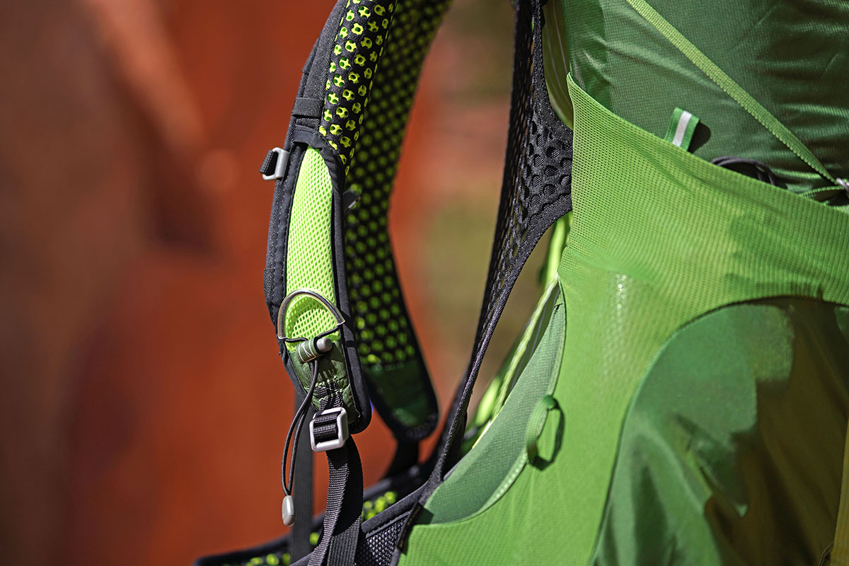 Osprey Exos 58 backpacking pack (shoulder strap close-up)