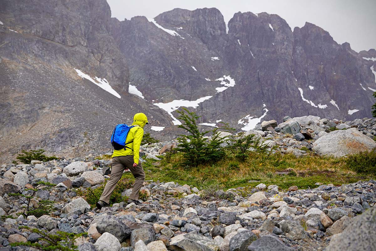 Outdoor Research Microgravity jacket (trek to Laguna Duff Patagonia)