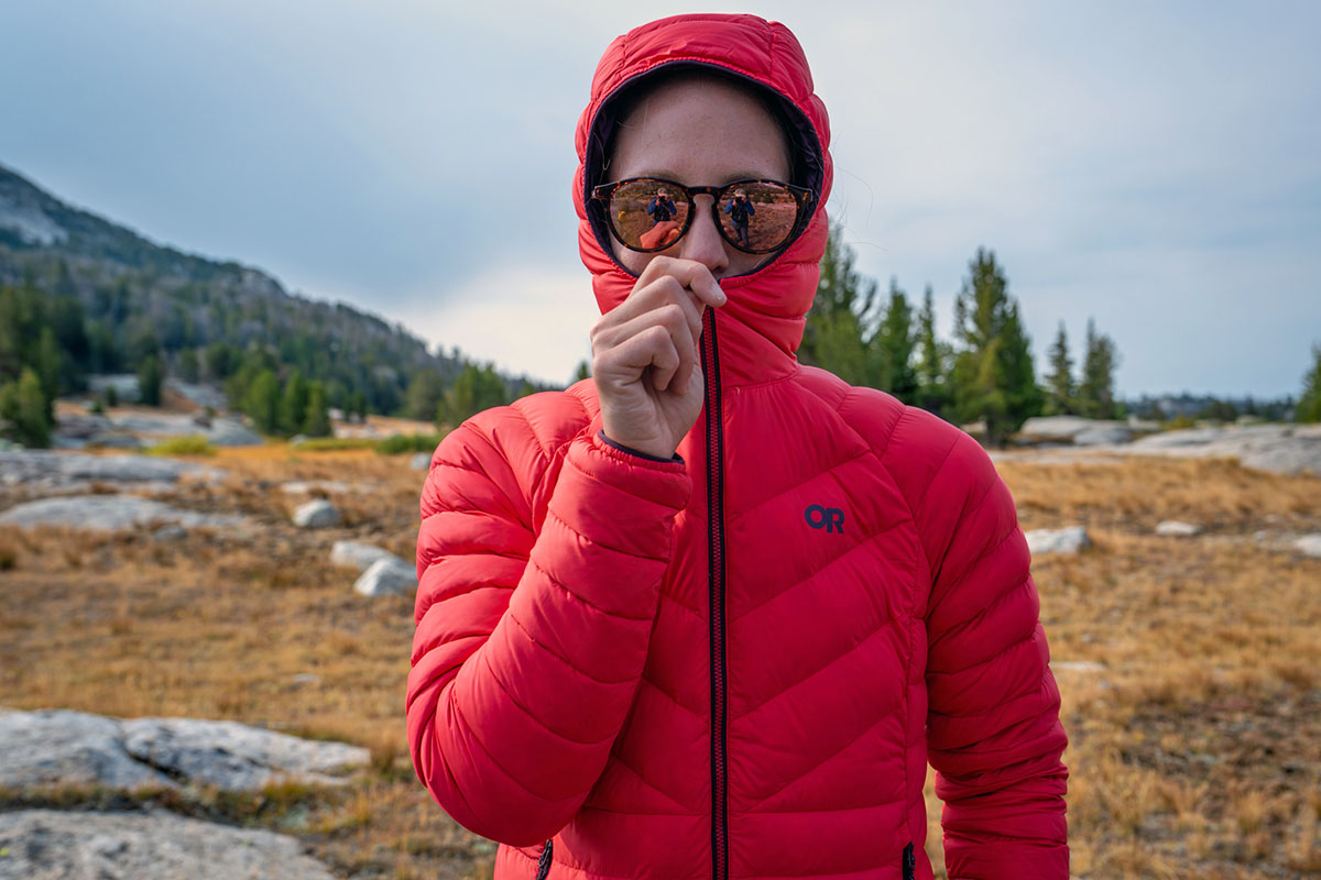 Outdoor Research Transcendent Hoodie (zipping up collar)