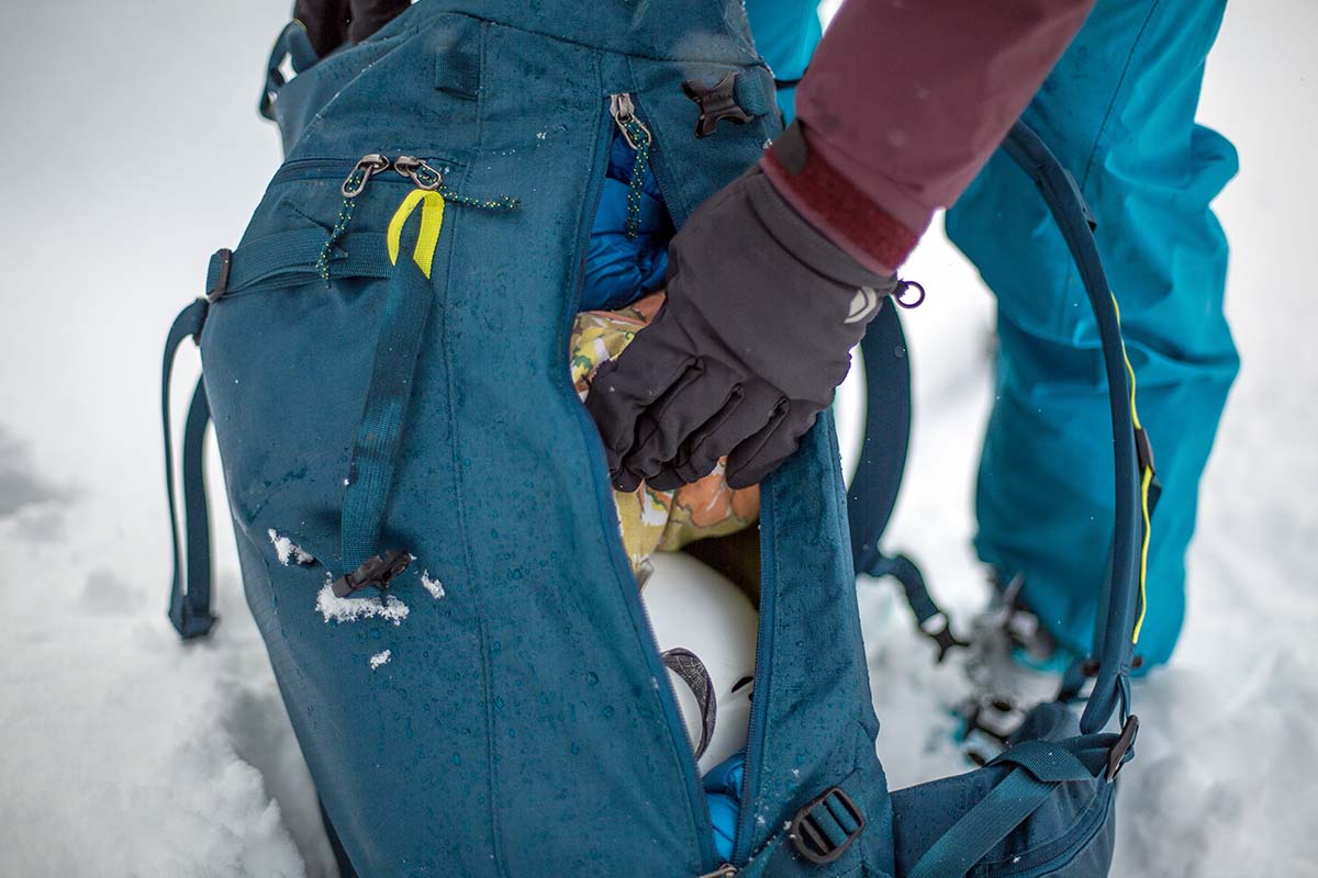 Accessing main compartment via side zip (Patagonia Descensionist 40L ski pack)