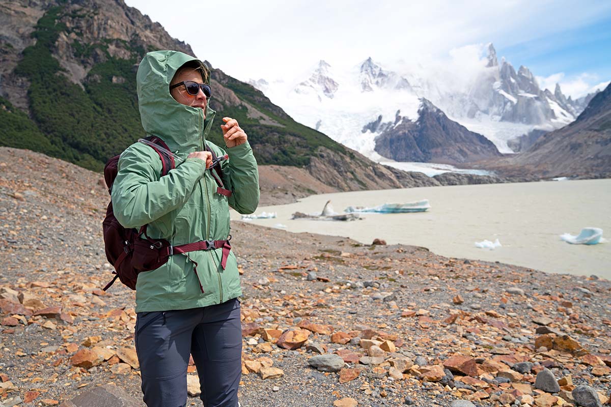 Putting hood on at Laguna Torre (Patagonia Granite Crest rain jacket)