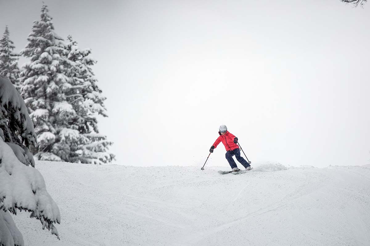 Patagonia Insulated Powder Bowl Pant (skiing 2)