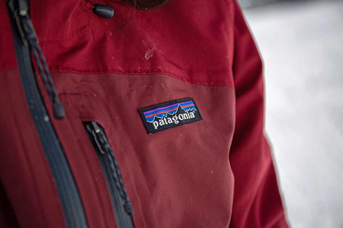 ​​Patagonia Insulated Powder Town Jacket (logo)