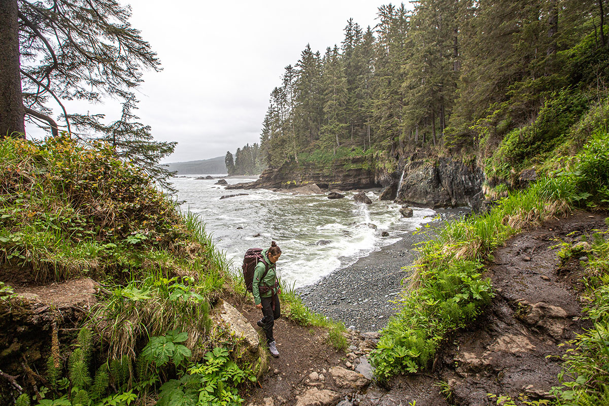 Patagonia Slate Sky Jacket (hiking in stormy weather)