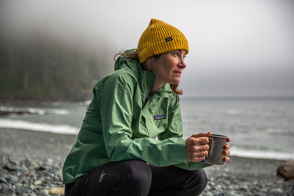 Patagonia Slate Sky Jacket (holding coffee mug)